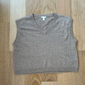 Oversized sweater vest